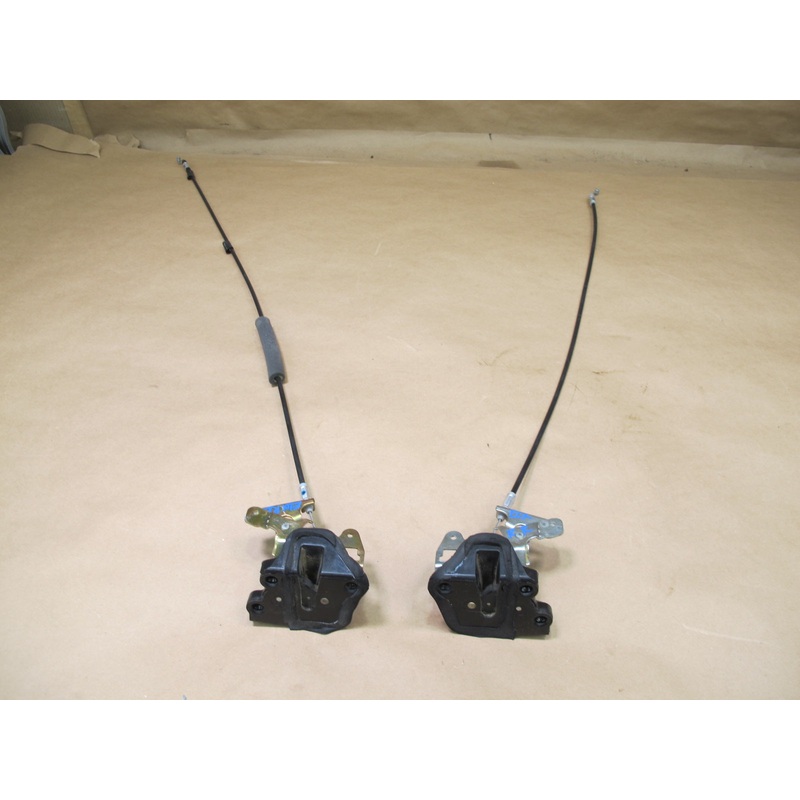 2003-2007 Lexus UZJ100L LX470 Rear Left & Right Trunk Gate Lock Latch Set of 2