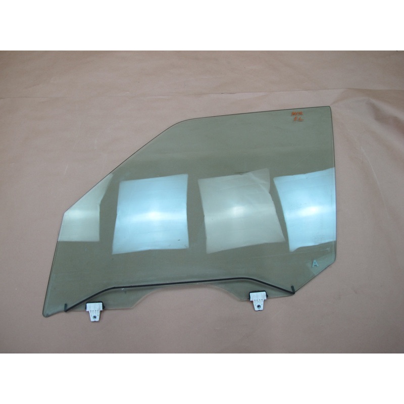 2011-2017 Infiniti QX56 QX80 Front Left Door Glass Window