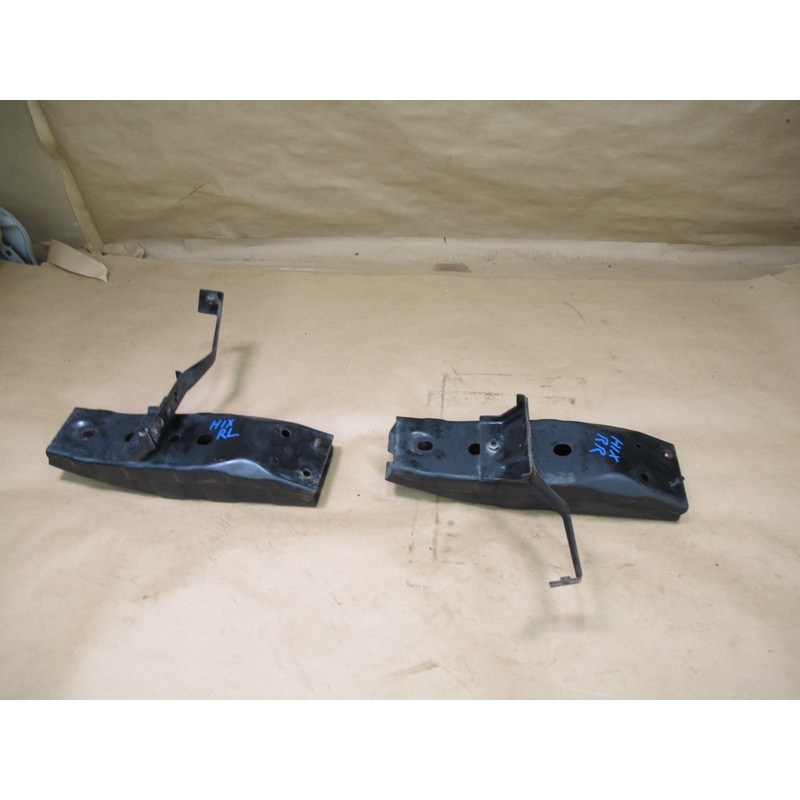 2011-2017 Infiniti QX56 QX80 Rear Bumper Reinforcement Bracket Set of 2