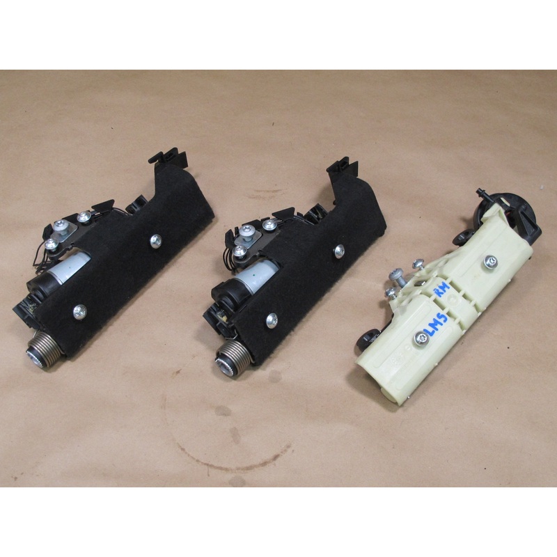 07-13 Mercedes W221 S-class Rear Seat Headrest Folding Mechanism Motor Set OEM