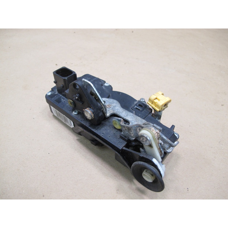 2003-2007 Hummer H2 Rear Left Door Lock Latch Actuator 15182170