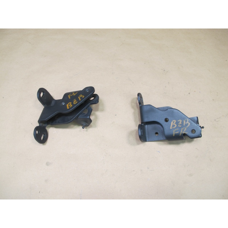 96-02 BMW E36/7 Z3 Roadster Set of 2 Folding TOP Frame Bracket Support OEM
