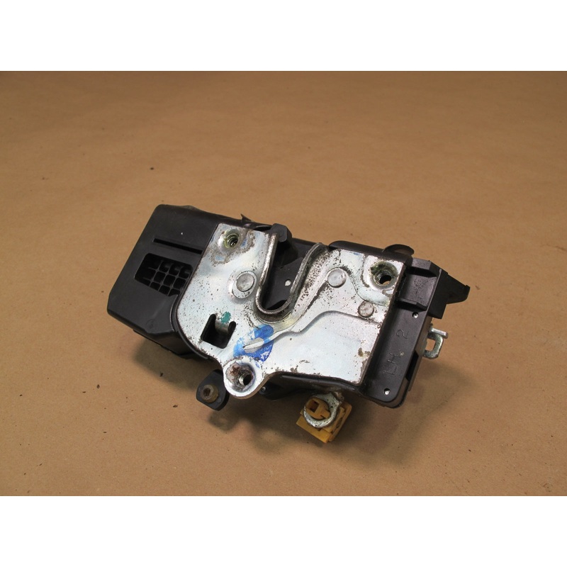 2003-2007 Hummer H2 Front Left Door Lock Latch Actuator 15109620