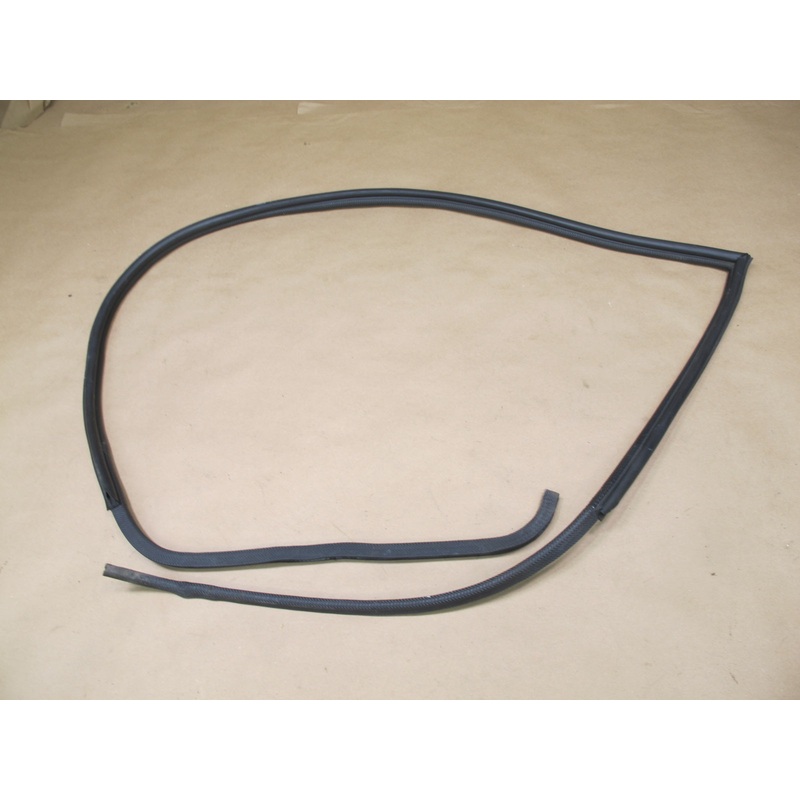 84-91 Porsche 944 Front Left Driver Door Body Weatherstrip Rubber Seal OEM