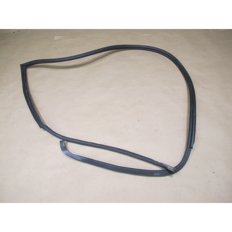 84-91 Porsche 944 Front Right Passenger Door Body Weatherstrip Rubber Seal OEM